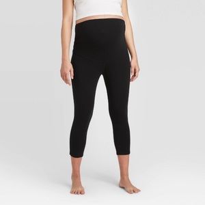Maternity cropped leggings - Ingrid & Isabel brand
